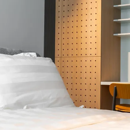 Zins Luxury Hotel *