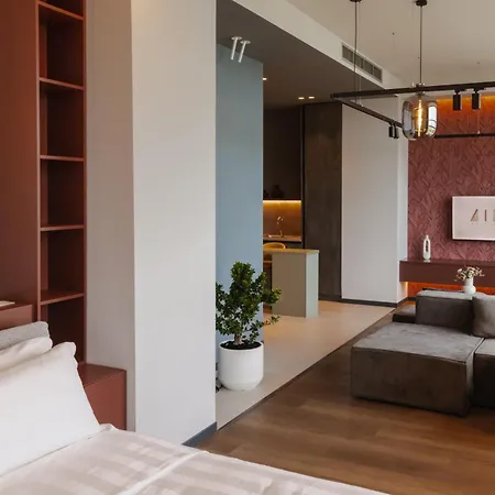 Zins Luxury Hotel *