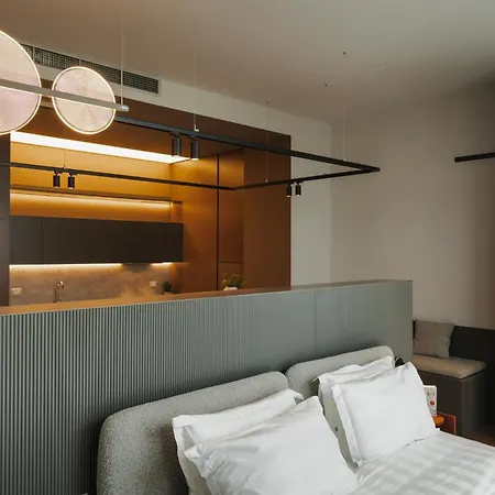 Zins Luxury Hotel
