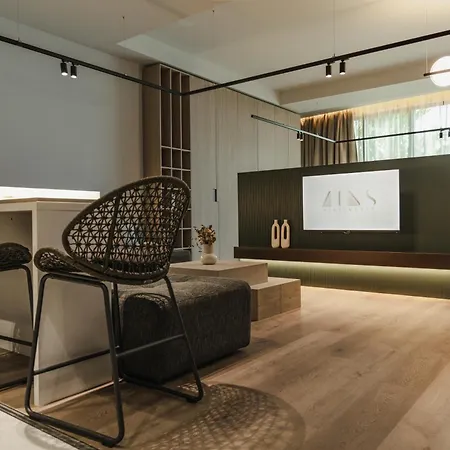 Hotel Zins Luxury *